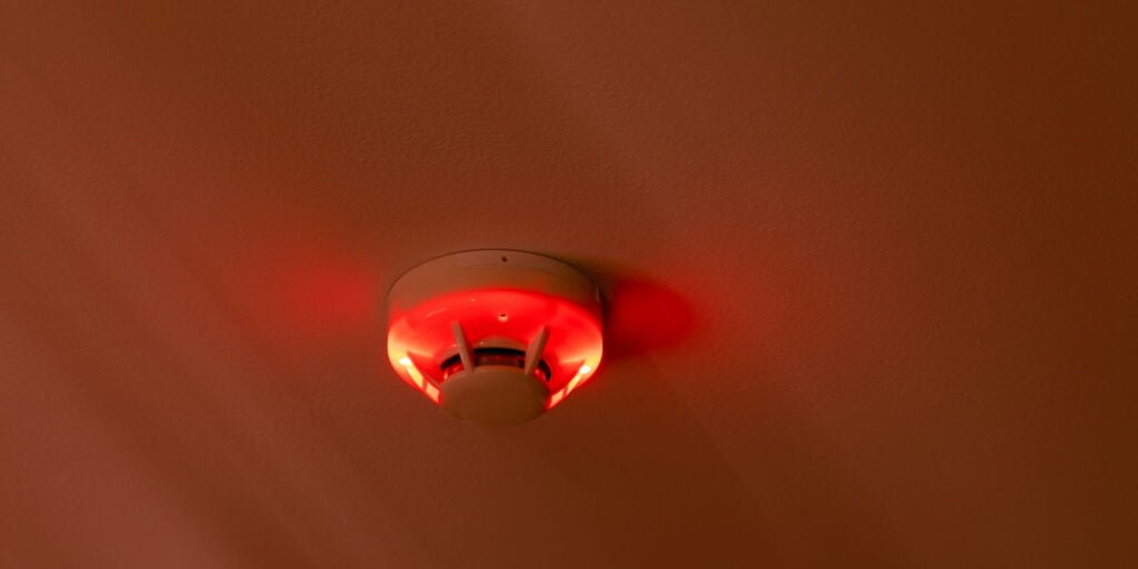 Détecteur de fumée pour la sécurité en EHPAD